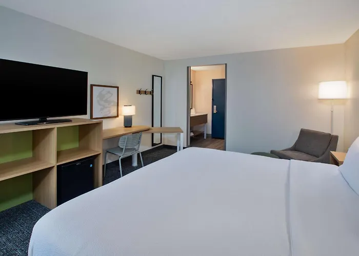 Spark By Hilton Walker Grand Rapids North