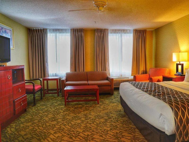 Spark By Hilton Grand Rapids North Walker