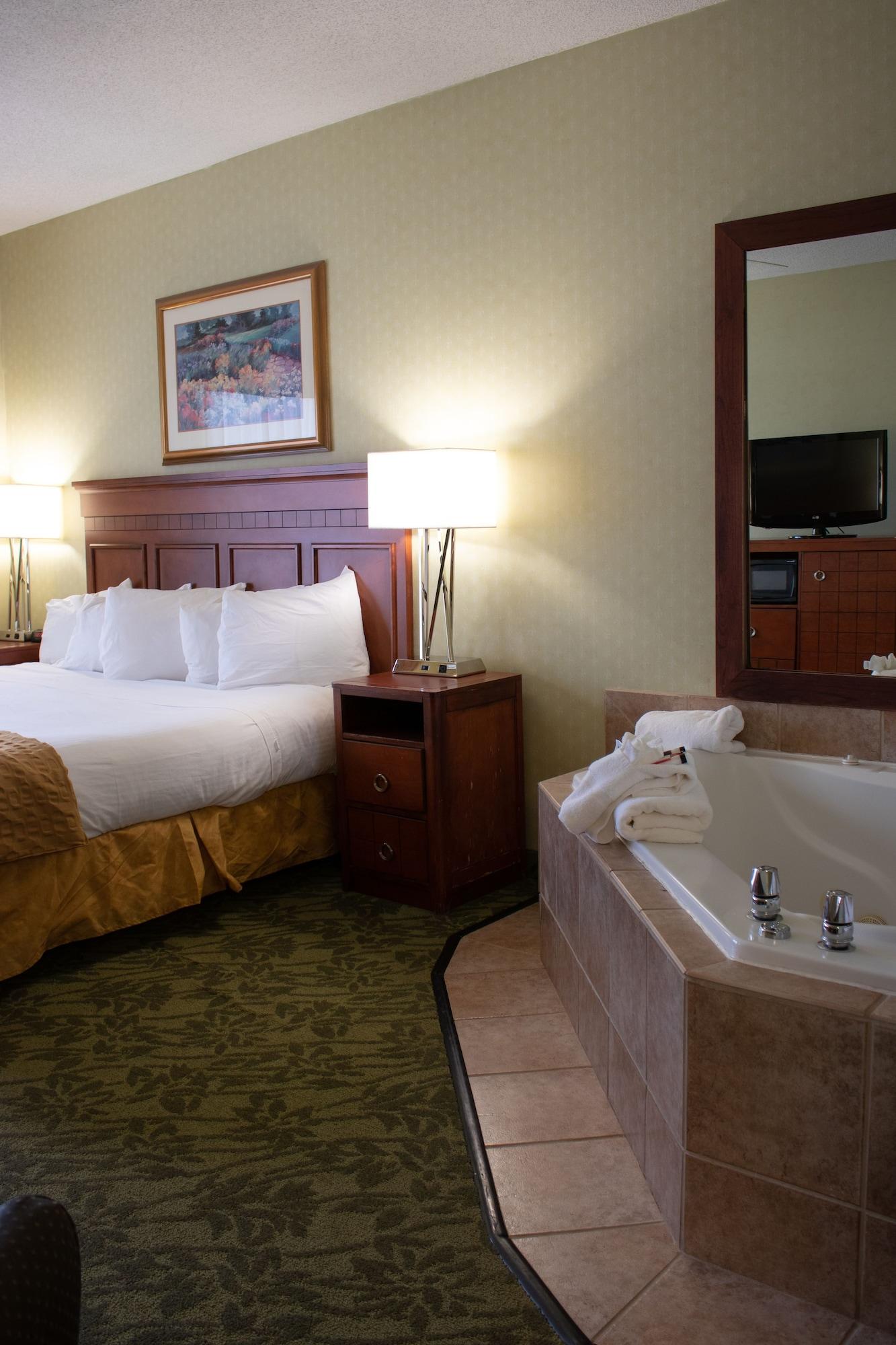 Hotel Spark By Hilton Grand Rapids North 2*