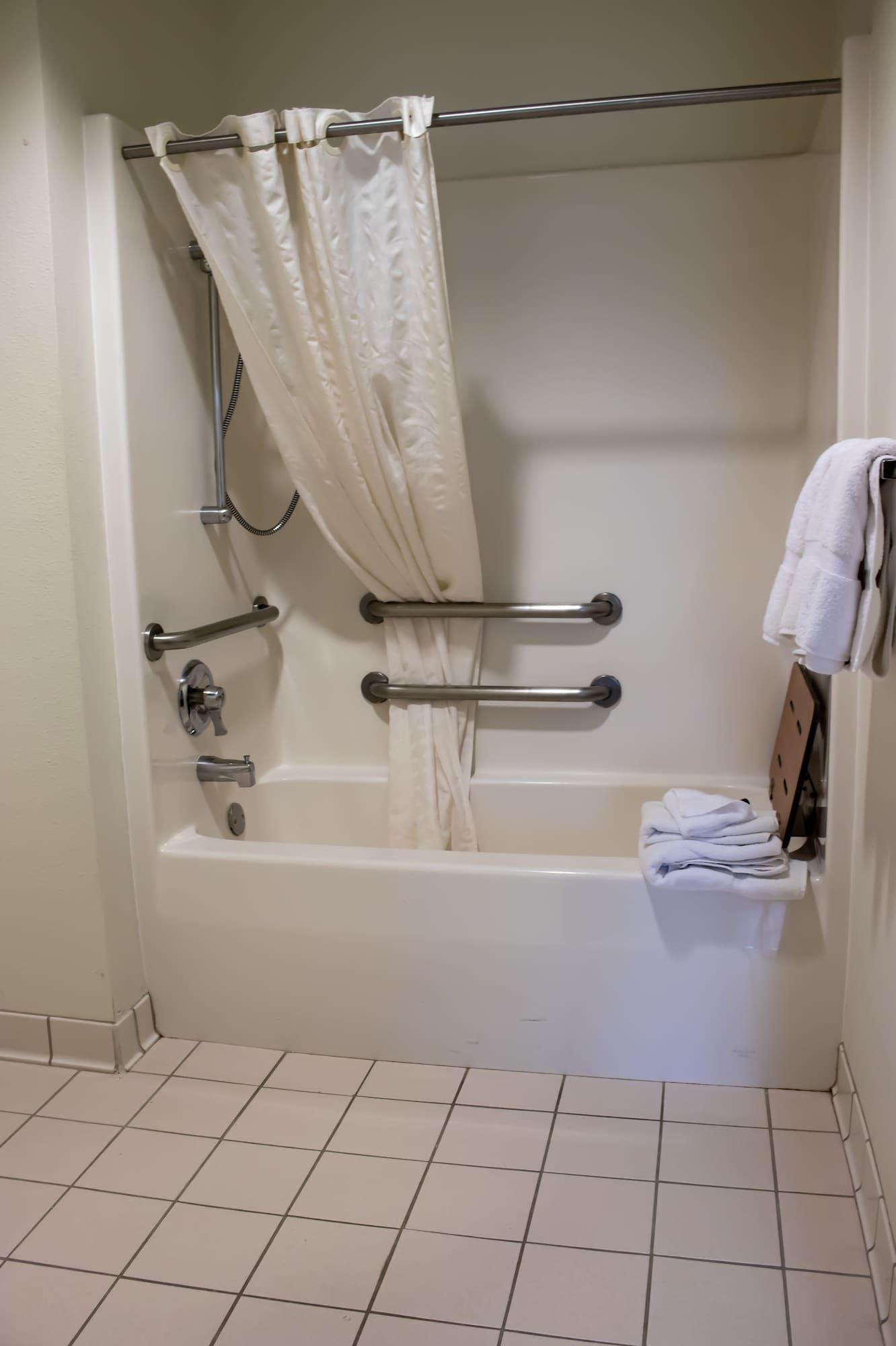 Spark By Hilton Grand Rapids North Hotel 2*