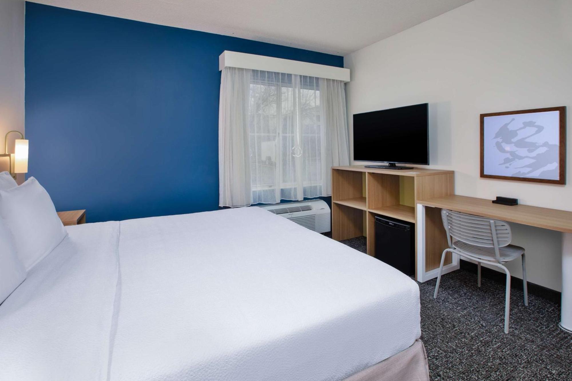 Spark By Hilton Grand Rapids North Hotel Walker