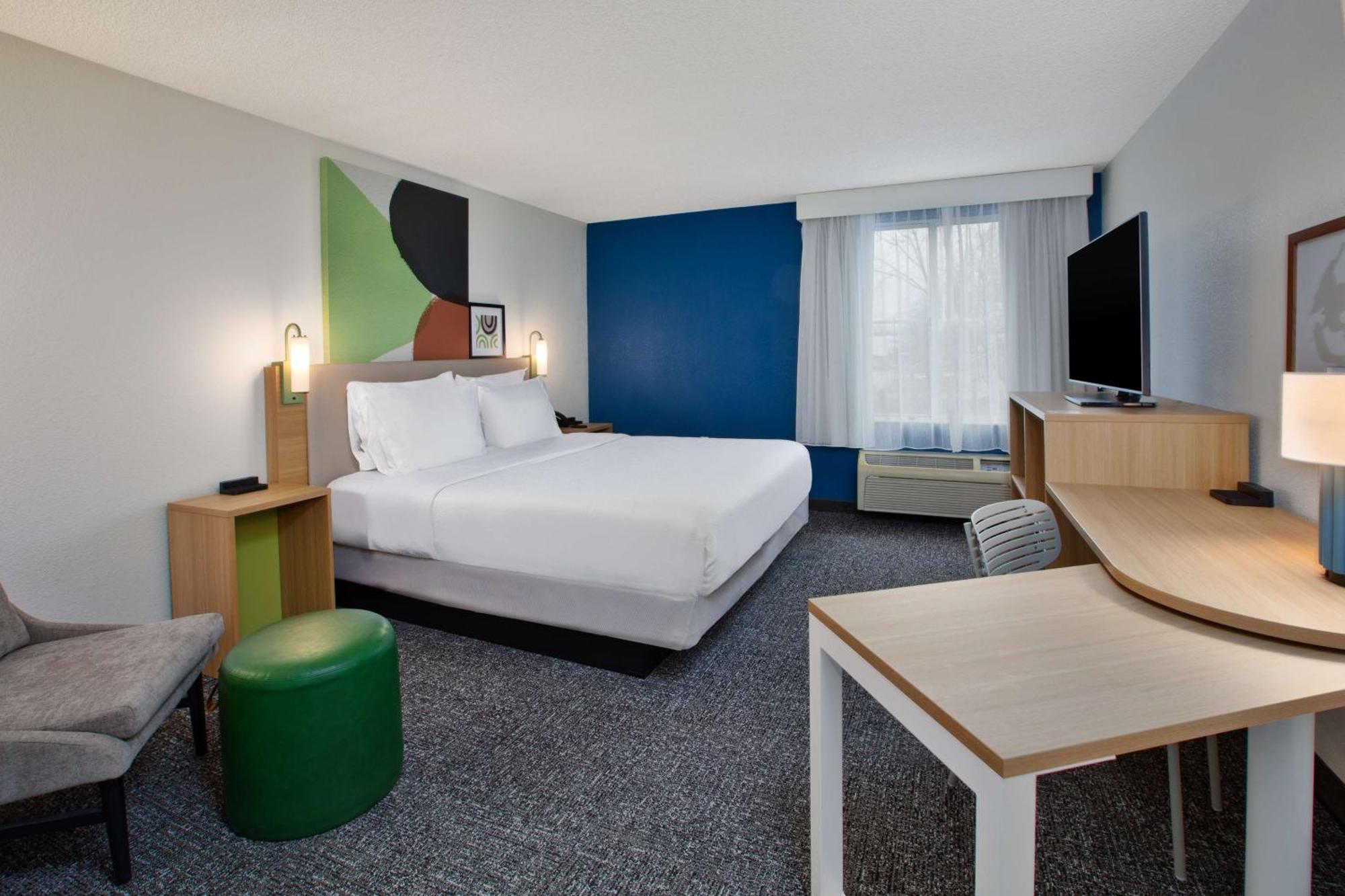 Hotel Spark By Hilton Grand Rapids North