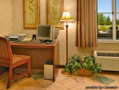 Hotel Spark By Hilton Grand Rapids North Walker