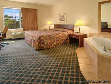Hotel Spark By Hilton Grand Rapids North